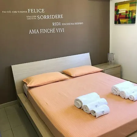 Apartamento Attico Delle Pomelie Santa Teresa Di Riva Exterior foto