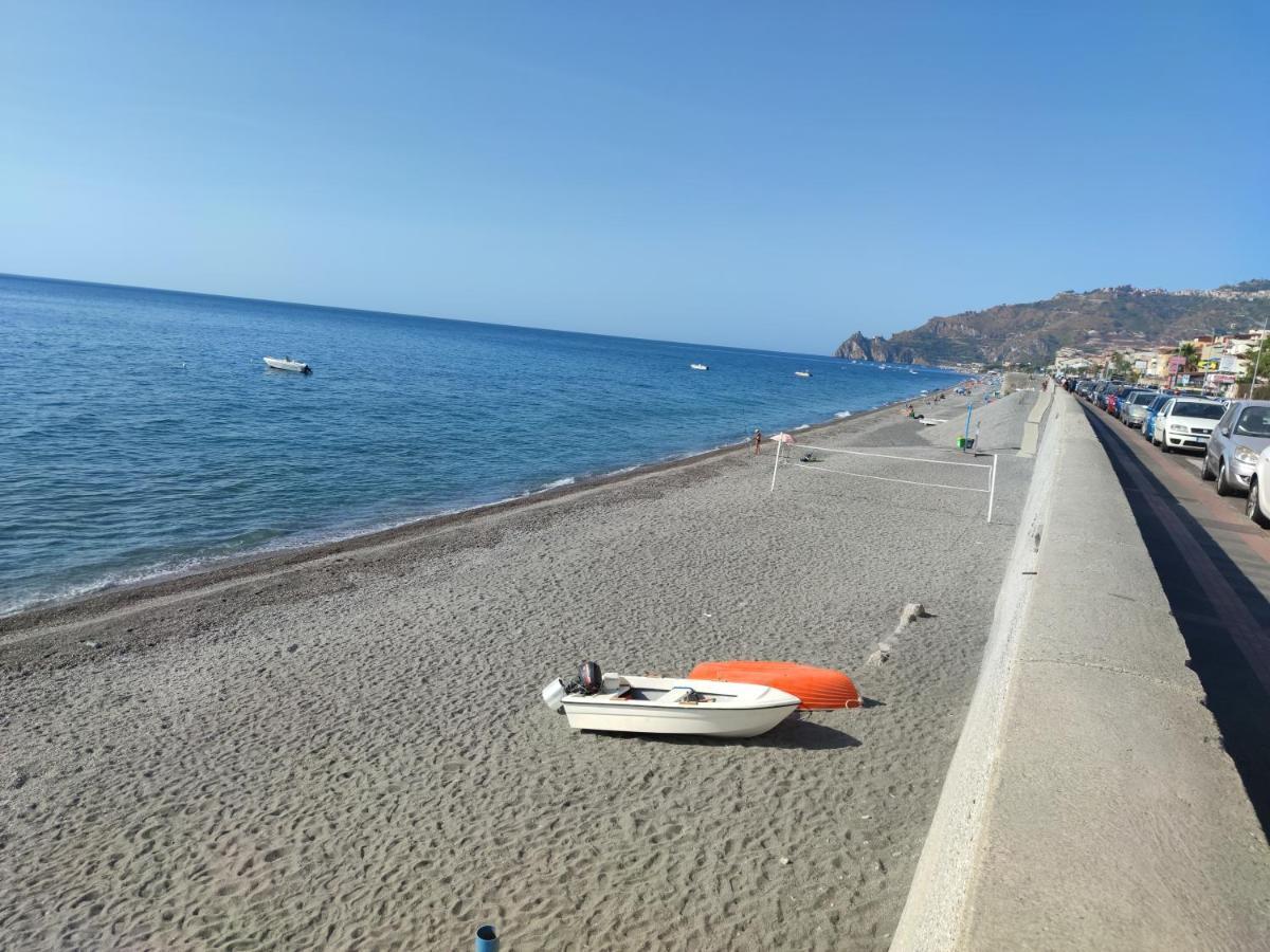 Apartment Attico Delle Pomelie Santa Teresa Di Riva